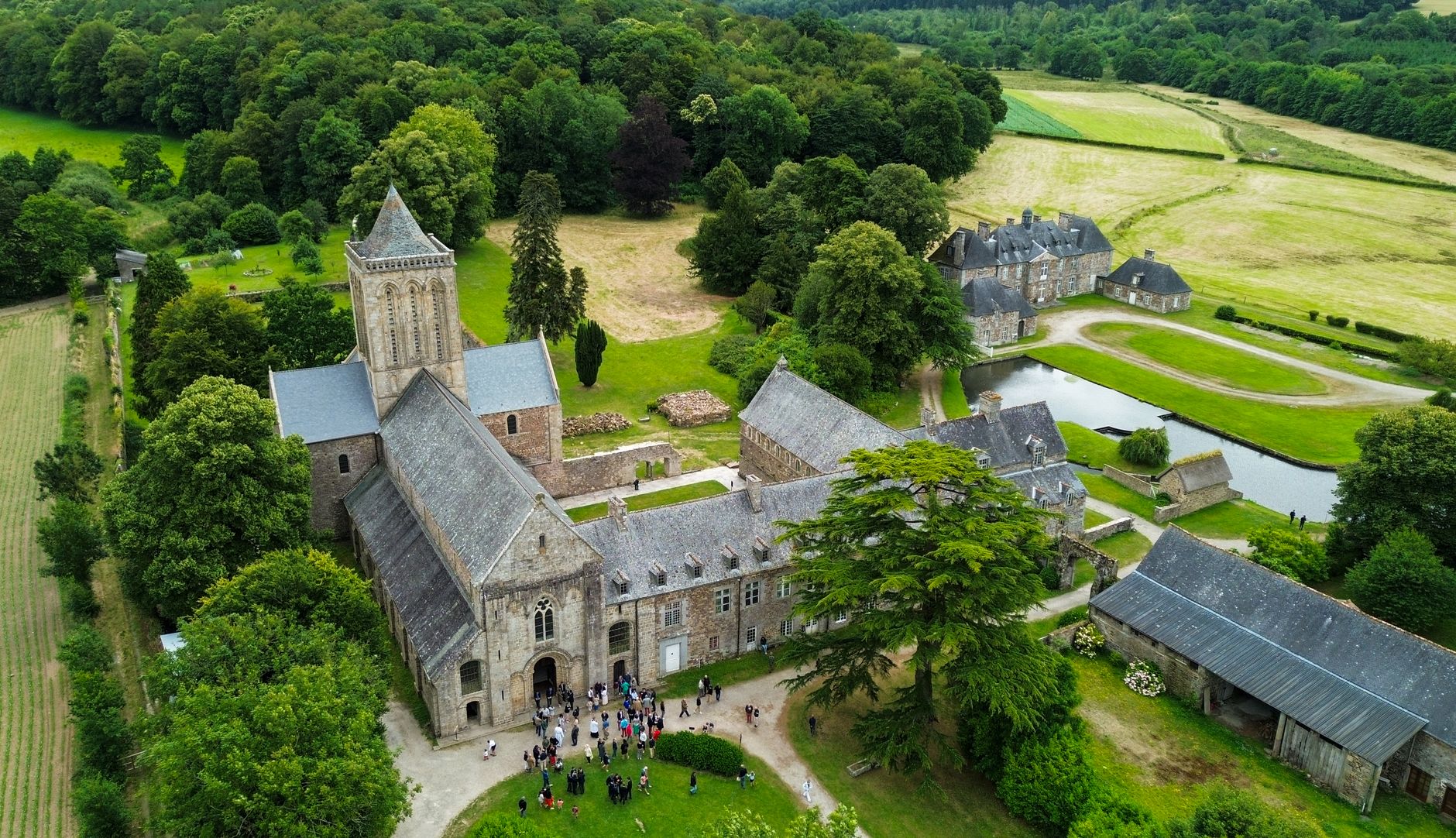 Que faire à Nevers : découvrez la Nièvre autrement