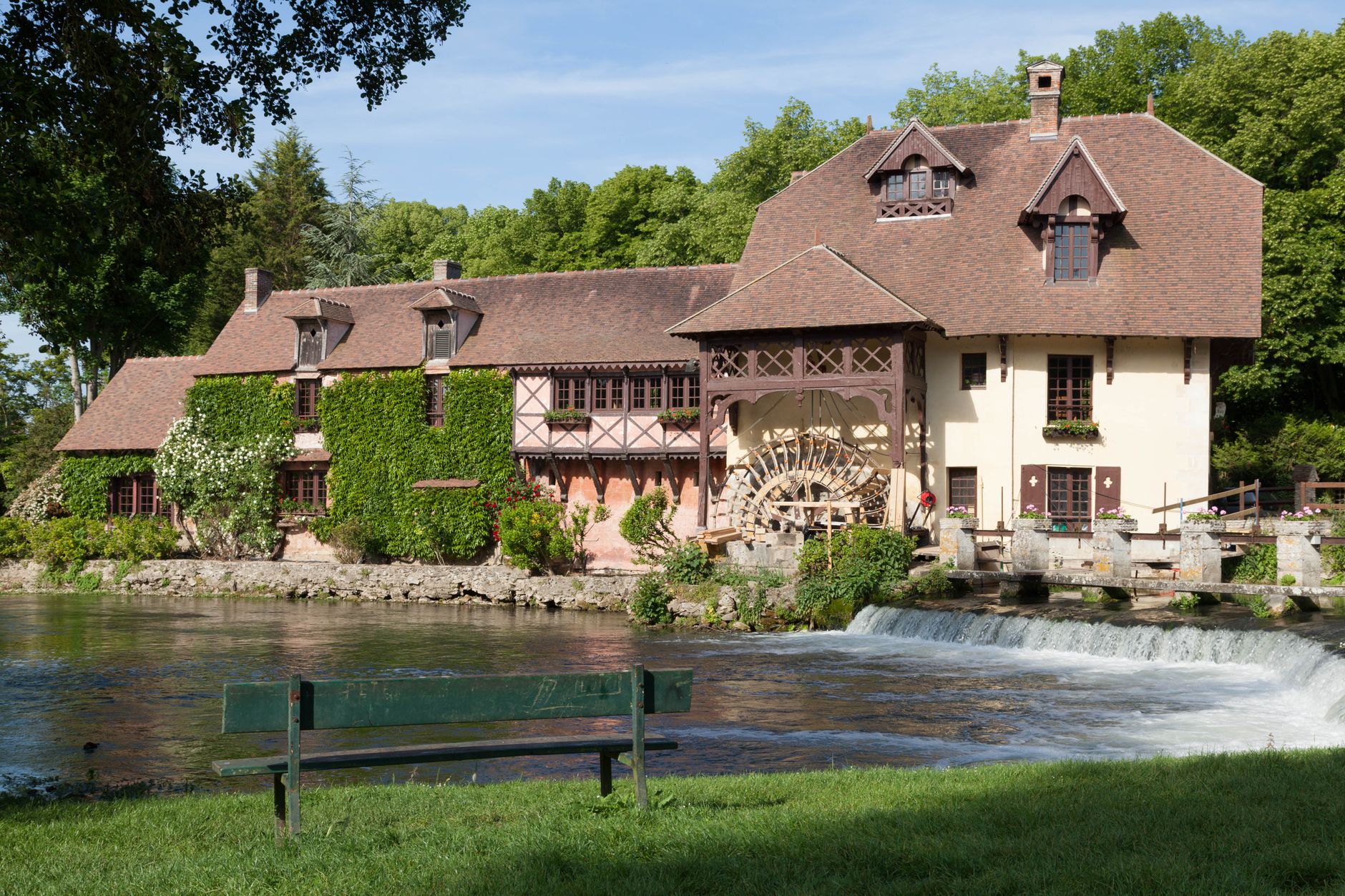 Concours exclusif : Remportez vos billets pour découvrir le Puy du Fou, le parc familial incontournable aux spectacles époustouflants !